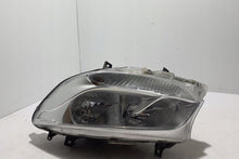 Laden Sie das Bild in den Galerie-Viewer, Frontscheinwerfer Mercedes-Benz Sprinter A9109060000 Rechts oder Links