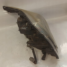 Laden Sie das Bild in den Galerie-Viewer, Frontscheinwerfer Toyota Avensis H279HL-AE Links Scheinwerfer Headlight SCH1350516891sk