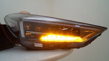 Laden Sie das Bild in den Galerie-Viewer, Frontscheinwerfer Hyundai Tucson 92102D7700 LED Rechts Scheinwerfer Headlight