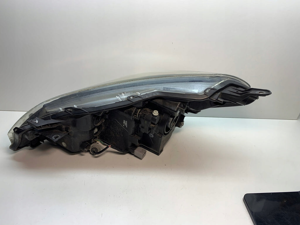 Frontscheinwerfer Toyota Yaris Rechts Scheinwerfer Headlight SCH2642749762lo