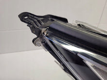 Laden Sie das Bild in den Galerie-Viewer, Frontscheinwerfer Toyota 89908-42020 Rechts Scheinwerfer Headlight