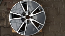 Load image into Gallery viewer, 1x Alufelge 17 Zoll 7.5&quot; 5x112 38ET 8W0601025DJ Audi A4 B9 Rim Wheel