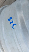 Laden Sie das Bild in den Galerie-Viewer, 1x Alufelge 17 Zoll 7.0" 5x112 48 5ET A2054015500 Mercedes-Benz W205 Rim Wheel FEL3063564285ah