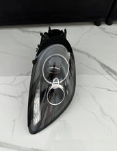Load image into Gallery viewer, Frontscheinwerfer Porsche Cayman 981631131 Links Scheinwerfer Headlight SCH6778232631wf