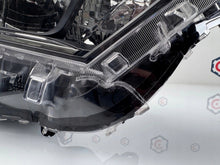 Load image into Gallery viewer, Frontscheinwerfer Toyota V LED Rechts Scheinwerfer Headlight SCH3316812803nm