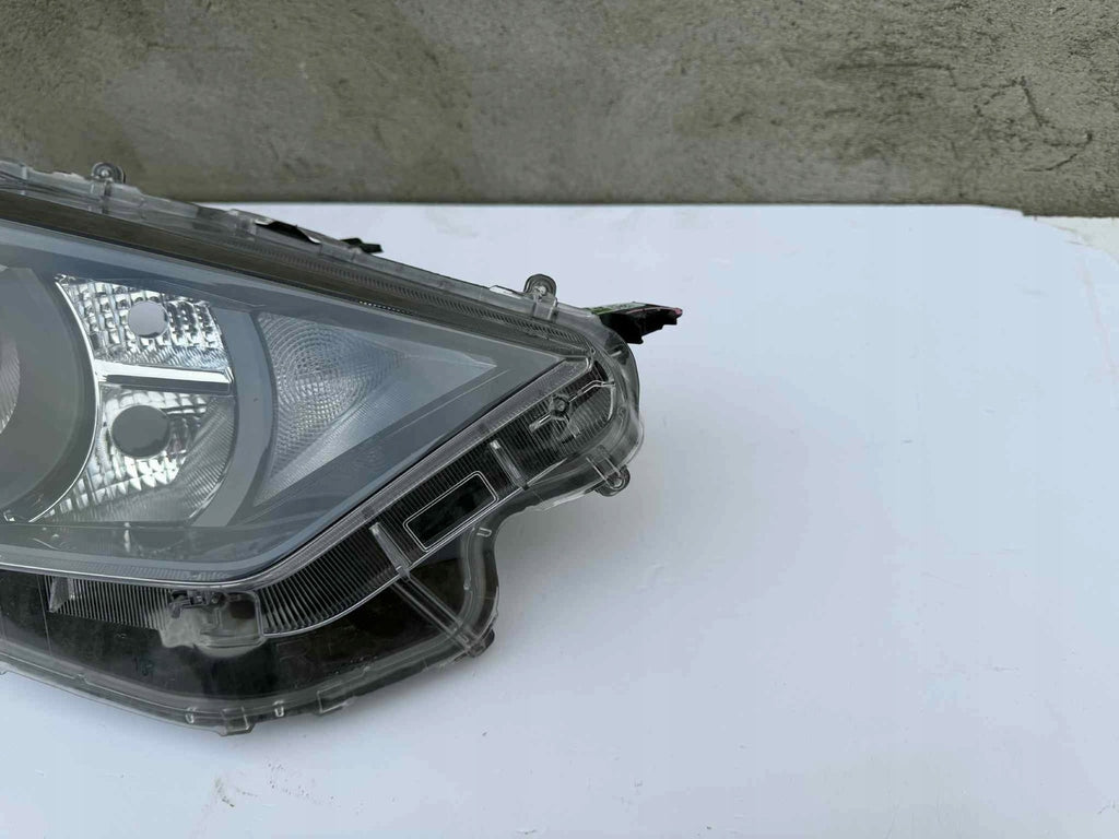 Frontscheinwerfer Toyota Yaris 81130-K0060 Rechts Scheinwerfer Headlight SCH3808995033ir