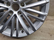 Laden Sie das Bild in den Galerie-Viewer, 1x Alufelge 17 Zoll 5x112 1Q0601025C VW Rim Wheel FEL8574610457cu