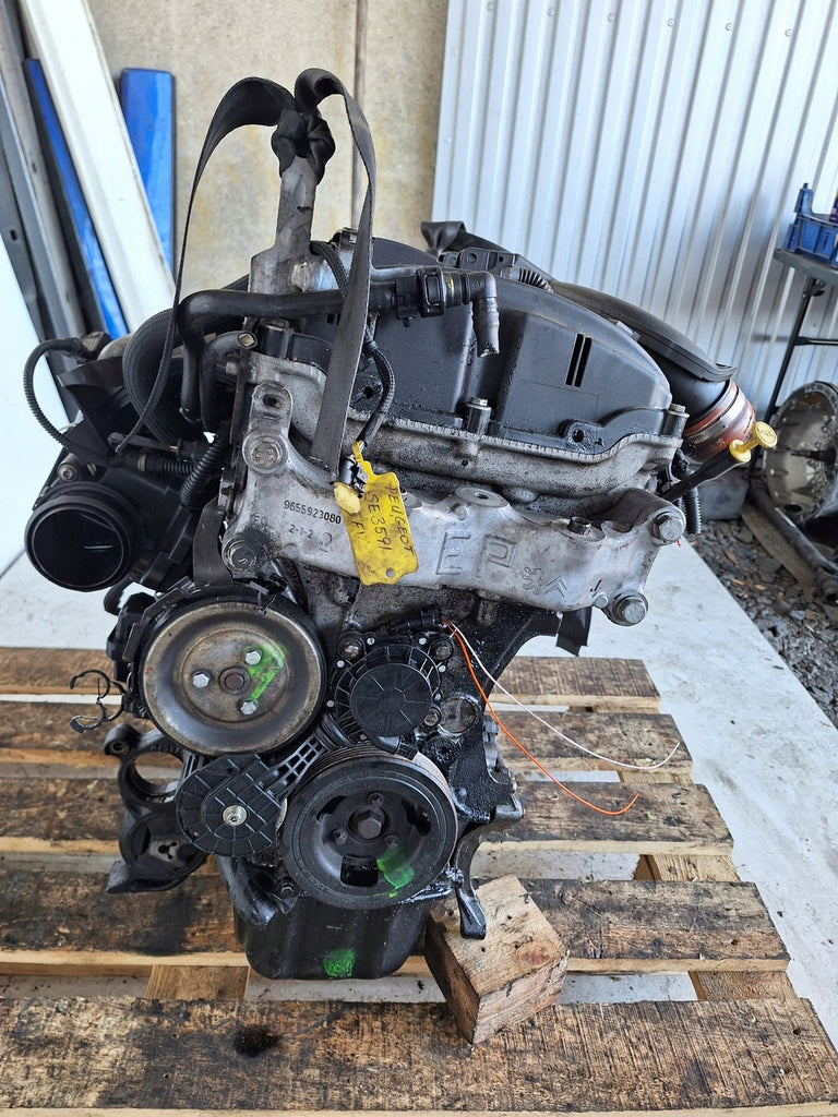 Motor Peugeot 3008 5F02 1.6 THP 155PS 156TKm Benzin Engine Unkomplett