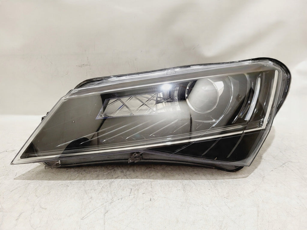 Frontscheinwerfer Skoda Superb III 3V1941015B Xenon Links Scheinwerfer Headlight
