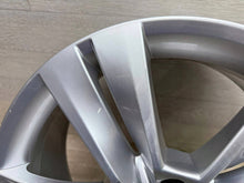Laden Sie das Bild in den Galerie-Viewer, 1x Alufelge 18 Zoll 57A601025M Skoda Karoq Rim Wheel FEL4508390953bz
