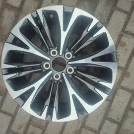 1x Alufelge 18 Zoll 7.0