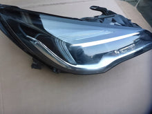 Load image into Gallery viewer, Frontscheinwerfer Opel Astra K 39158006 Rechts Scheinwerfer Headlight SCH9375363790jy