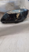 Laden Sie das Bild in den Galerie-Viewer, Frontscheinwerfer Skoda Fabia I 5J1941018F Rechts Scheinwerfer Headlight SCH1016195278wd