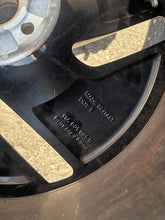Laden Sie das Bild in den Galerie-Viewer, 1x Alufelge 21 Zoll 8.5" 5x112 Glanz 11A601025B VW I Rim Wheel FEL8766159223rc