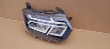 Laden Sie das Bild in den Galerie-Viewer, Frontscheinwerfer Dacia Duster 260106194R Full LED Rechts Scheinwerfer Headlight SCH9342795647eq