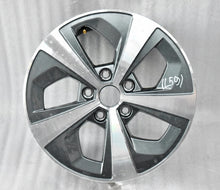 Laden Sie das Bild in den Galerie-Viewer, 1x Alufelge 16 Zoll 6.5&quot; 5x112 46ET Glanz Schwarz 5E0601025AP Skoda Octavia Iii