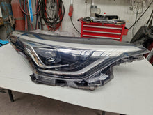 Laden Sie das Bild in den Galerie-Viewer, Frontscheinwerfer Toyota Chr 81110-F4280 LED Rechts Scheinwerfer Headlight SCH9459025805gv