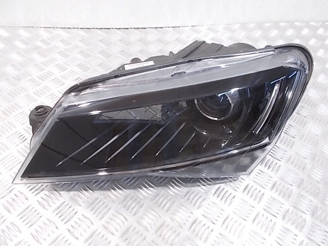 Frontscheinwerfer Skoda Superb III 3V1941015B Xenon Links Scheinwerfer Headlight