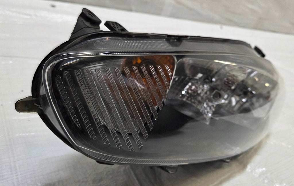 Frontscheinwerfer Ford Fiesta I C1BB-13W030-AE 7C3E13-2AA467 Links Headlight SCH8862592396wm