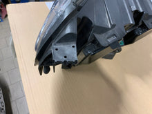 Load image into Gallery viewer, Frontscheinwerfer Citroën Jumpy 9808569080 Xenon Links Scheinwerfer Headlight