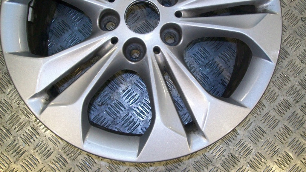 1x Alufelge 17 Zoll 7.5" 5x112 52ET Silber 6856065 BMW F39 X1 F48 Rim Wheel FEL6375053246av