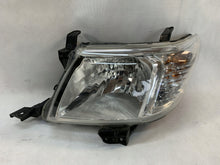 Laden Sie das Bild in den Galerie-Viewer, Frontscheinwerfer Toyota VII Links Scheinwerfer Headlight SCH3872276277ge