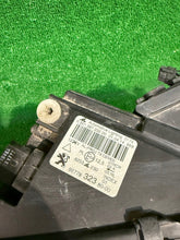 Laden Sie das Bild in den Galerie-Viewer, Frontscheinwerfer Peugeot 308 030128723200 Rechts Scheinwerfer Headlight SCH8236463796fn