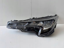 Laden Sie das Bild in den Galerie-Viewer, Frontscheinwerfer Toyota Corolla 81150-02S60 Links Scheinwerfer Headlight SCH4738456589il