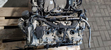 Load image into Gallery viewer, Motor Mercedes-Benz VW I 272964 3.5 90PS 66kW Benzin Engine Unkomplett