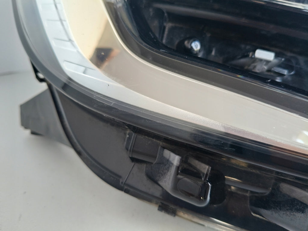 Frontscheinwerfer Renault Clio V 260108876R Rechts Scheinwerfer Headlight SCH7999415997yt