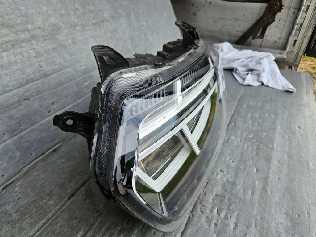 Frontscheinwerfer Dacia Duster 260602465R Links Scheinwerfer Headlight SCH6474760003td
