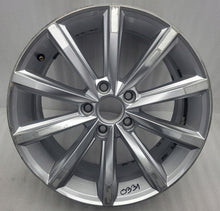 Load image into Gallery viewer, 1x Alufelge 17 Zoll 7.0" 5x112 40ET Glanz Silber 3G0601025D VW Passat B8 Beetle FEL8003614697oi