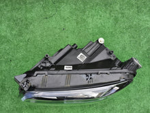 Laden Sie das Bild in den Galerie-Viewer, Frontscheinwerfer Mercedes-Benz W247 A2479063100 Links Scheinwerfer Headlight SCH4605172662hc