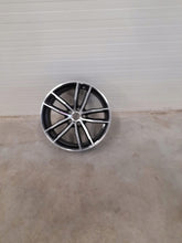 Laden Sie das Bild in den Galerie-Viewer, 1x Alufelge 18 Zoll 8.0" 5x112 BMW 5 G31 G30 Rim Wheel FEL9412361842hr