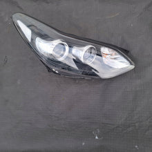 Laden Sie das Bild in den Galerie-Viewer, Frontscheinwerfer Kia Sportage IV 92102-F1110 Rechts Scheinwerfer Headlight SCH3051226827lf