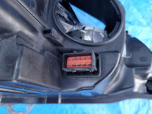 Laden Sie das Bild in den Galerie-Viewer, Frontscheinwerfer Opel Astra J TL793389777 13371595-7286 Links Headlight SCH5143826137me