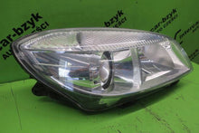 Laden Sie das Bild in den Galerie-Viewer, Frontscheinwerfer Skoda Fabia 5J1941016B Rechts Scheinwerfer Headlight