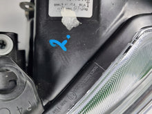 Laden Sie das Bild in den Galerie-Viewer, Frontscheinwerfer Toyota Auris 81150-02E20 LED Links Scheinwerfer Headlight