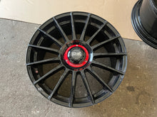 Laden Sie das Bild in den Galerie-Viewer, 1x Alufelge 19 Zoll 8.5" 5x112 44ET Schwarz W01852209M4 Rim Wheel FEL9508322258sq