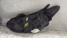 Laden Sie das Bild in den Galerie-Viewer, Frontscheinwerfer Hyundai Santa Fe Xenon Rechts Scheinwerfer Headlight SCH6633800392sp