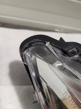 Laden Sie das Bild in den Galerie-Viewer, Frontscheinwerfer BMW 3 F34 7285684 Xenon Rechts Scheinwerfer Headlight SCH2372675620ly