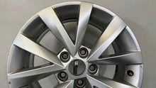 Laden Sie das Bild in den Galerie-Viewer, 1x Alufelge 16 Zoll 6.5" 5x112 46ET Silber 5E0601025BJ- Skoda Rim Wheel FEL2993524208ah