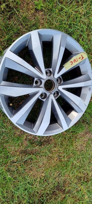 1x Alufelge 17 Zoll 2GA601025 Vw Rim Wheel