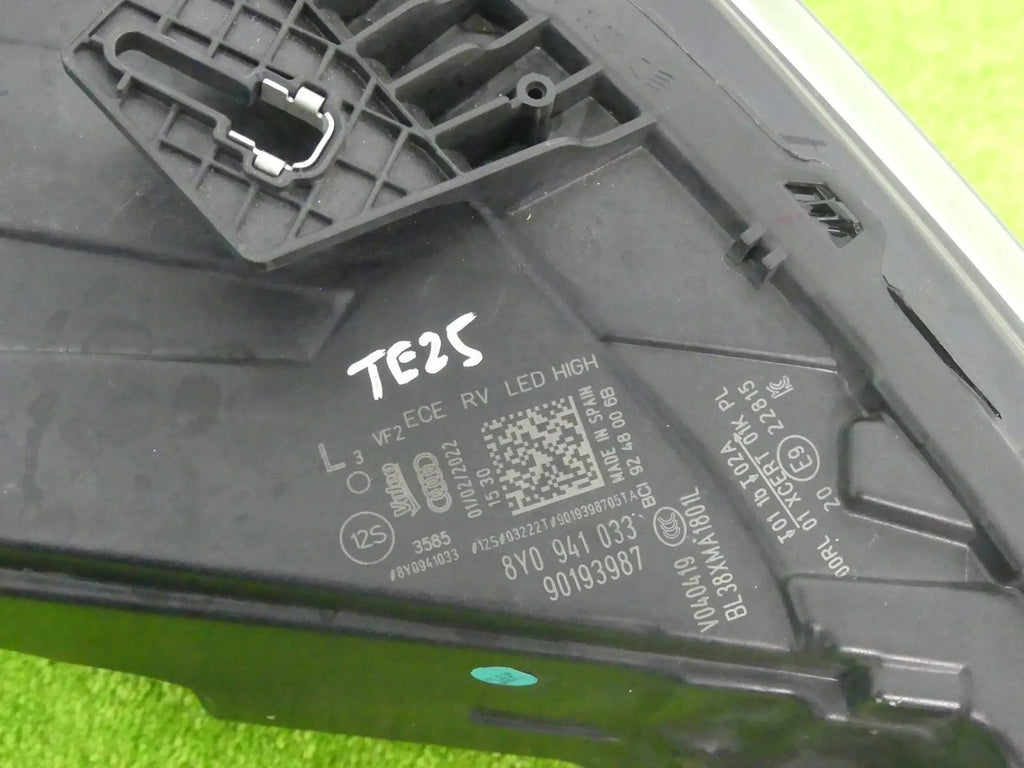 Frontscheinwerfer Audi A3 8Y0941033 Full LED Links Scheinwerfer Headlight