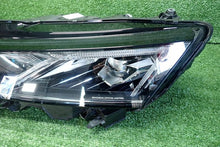 Laden Sie das Bild in den Galerie-Viewer, Frontscheinwerfer Skoda Octavia IV 5E4941035 Links Scheinwerfer Headlight SCH3210259374rj