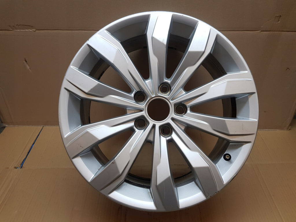 1x Alufelge 17 Zoll 7.0" 5x112 45ET Glanz Grau 2GA601025J, 2GA601025J VW T-Roc