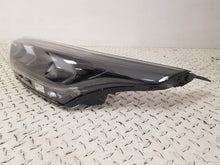 Laden Sie das Bild in den Galerie-Viewer, Frontscheinwerfer Kia Ceed 92101J7500 Full LED Ein Stück (Rechts oder Links)