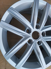 Load image into Gallery viewer, 1x Alufelge 16 Zoll 6.5&quot; 5x112 5G0601025CS VW Golf Vii Rim Wheel