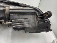 Load image into Gallery viewer, Frontscheinwerfer VW Passat B7 3AB941751 Xenon Ein Stück (Rechts oder Links) SCH3527521241vm