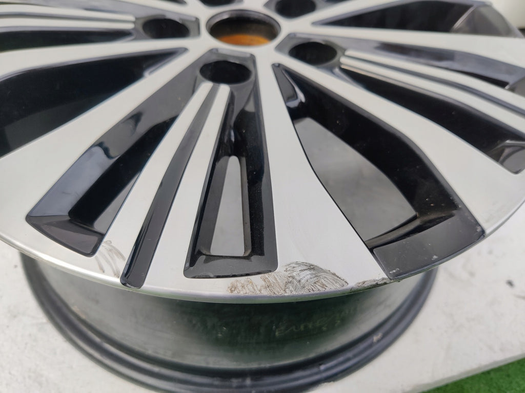 1x Alufelge 16 Zoll 6.5" 5x114.3 44ET Glanz Schwarz 403007870R Renault Zoe